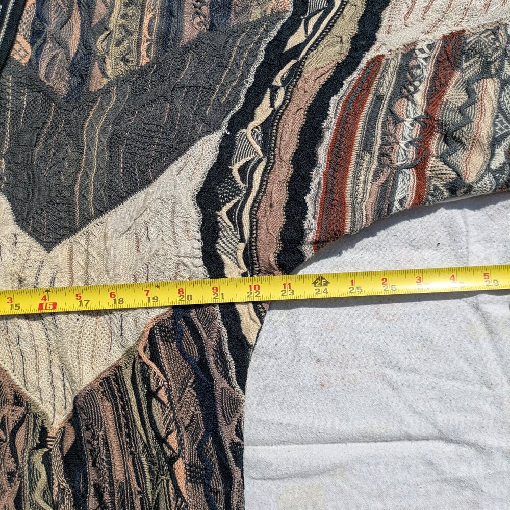 coogi sweater - Picture 5 of 9